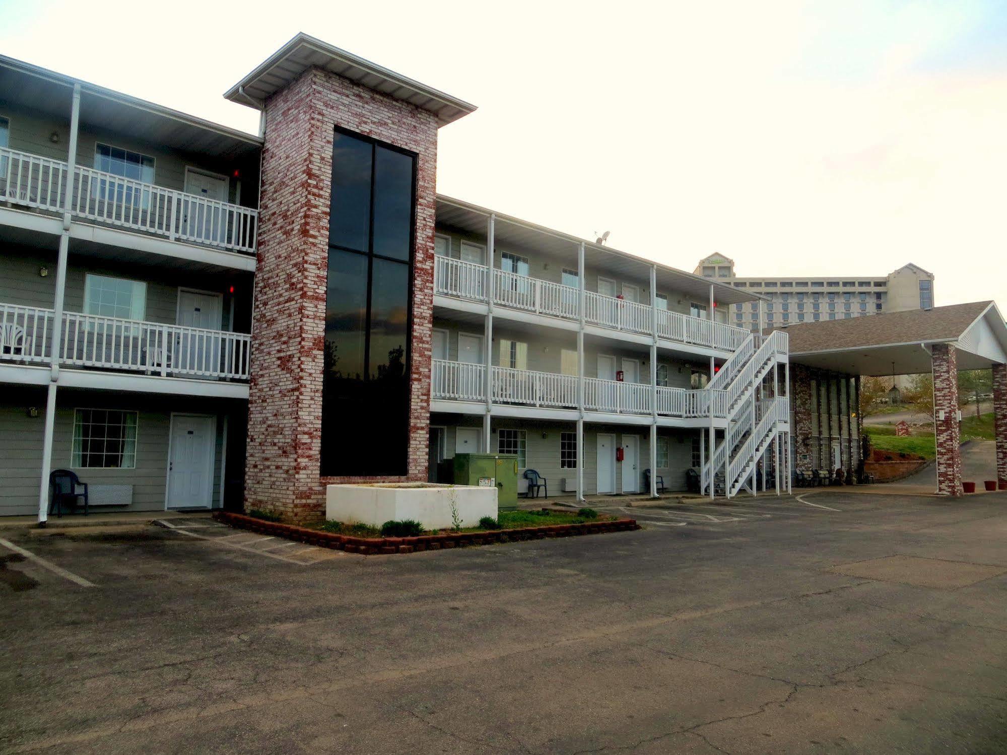Peach Tree Inn Branson Kültér fotó